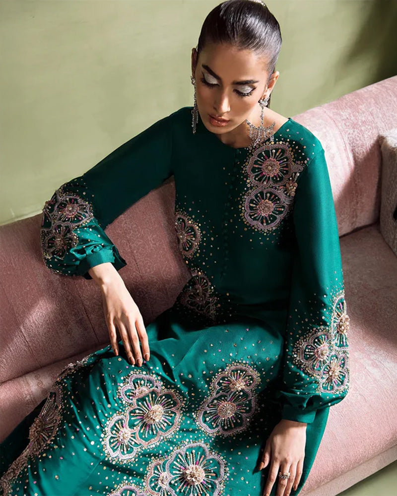 Olivia Silk Aura