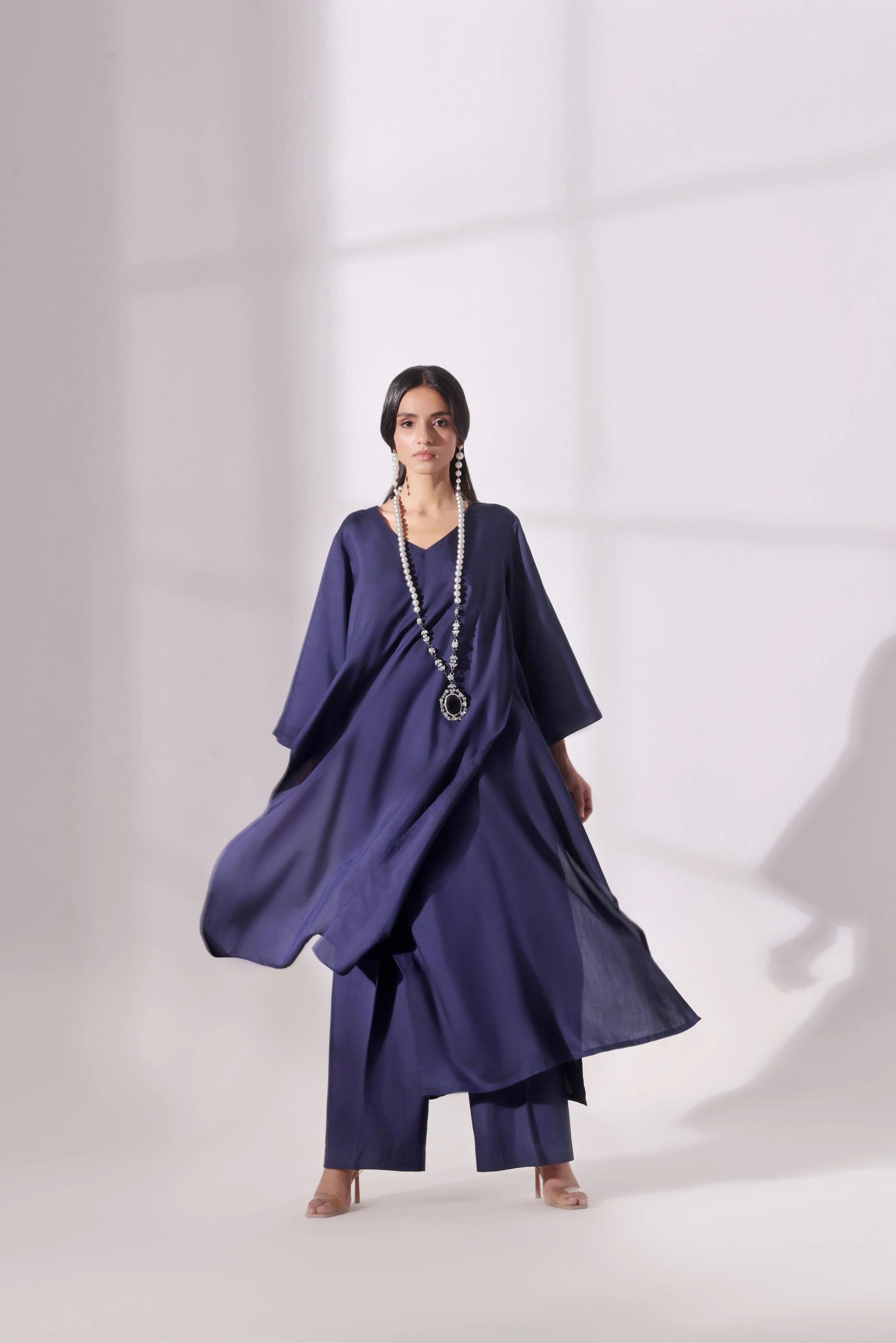 Noir Modern Minimalist - Stitched 2PC
