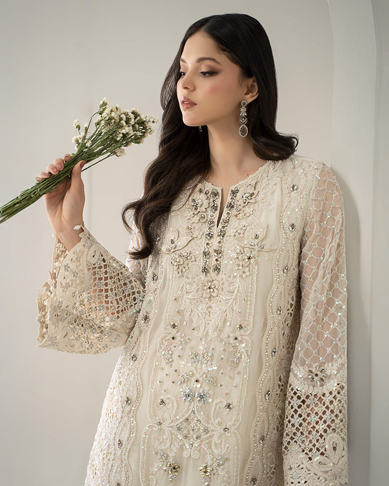 Ivory Blossom Grace