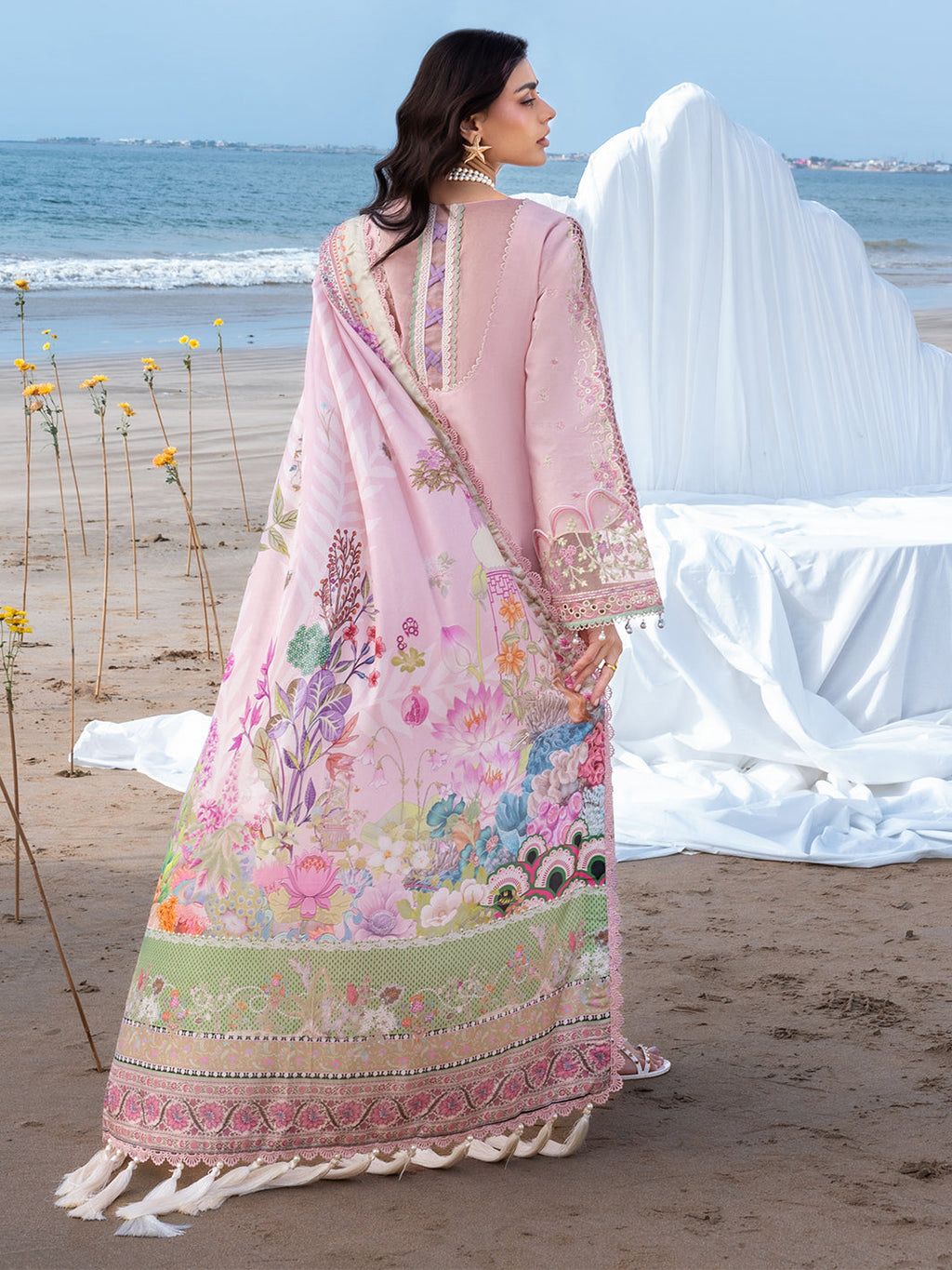 Graceful Ensemble- Unstitched 3PC
