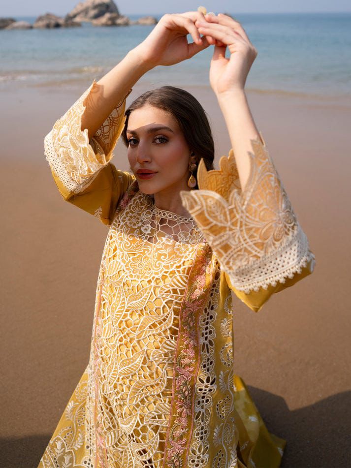 Elegant Ensemble-Unstitched 3PC