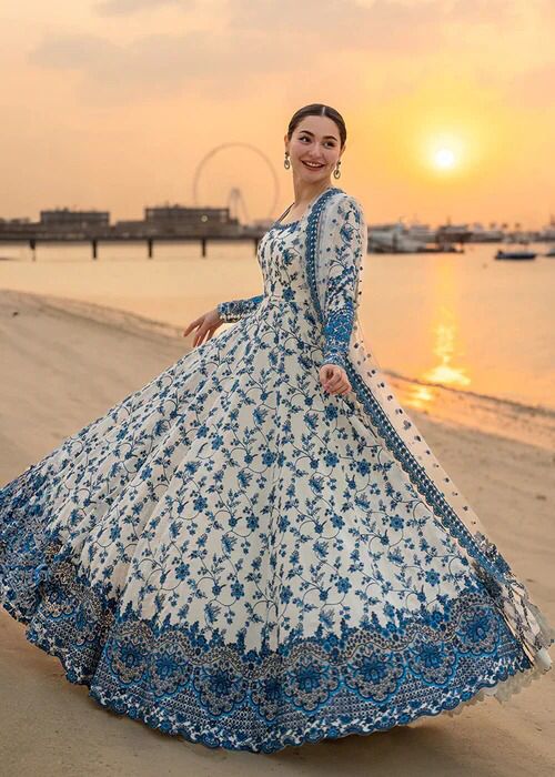 Royal Lawn- Unstitched 3PC