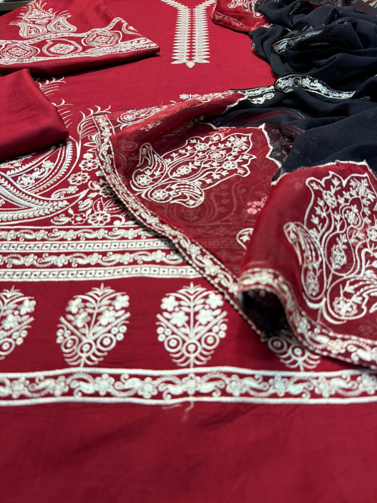 Summer Ease Lawn-Unstitched 3PC
