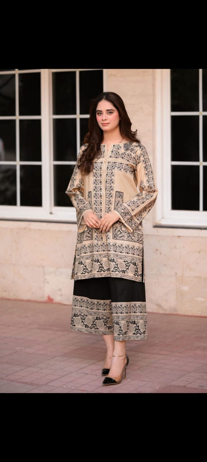 Silk Essence-Unstitched 3PC