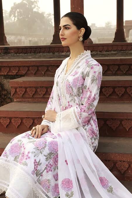 Bareeza Lawn Luxe - Unstitched 3PC